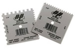 PLASTIC NOTCHED SPREADER
